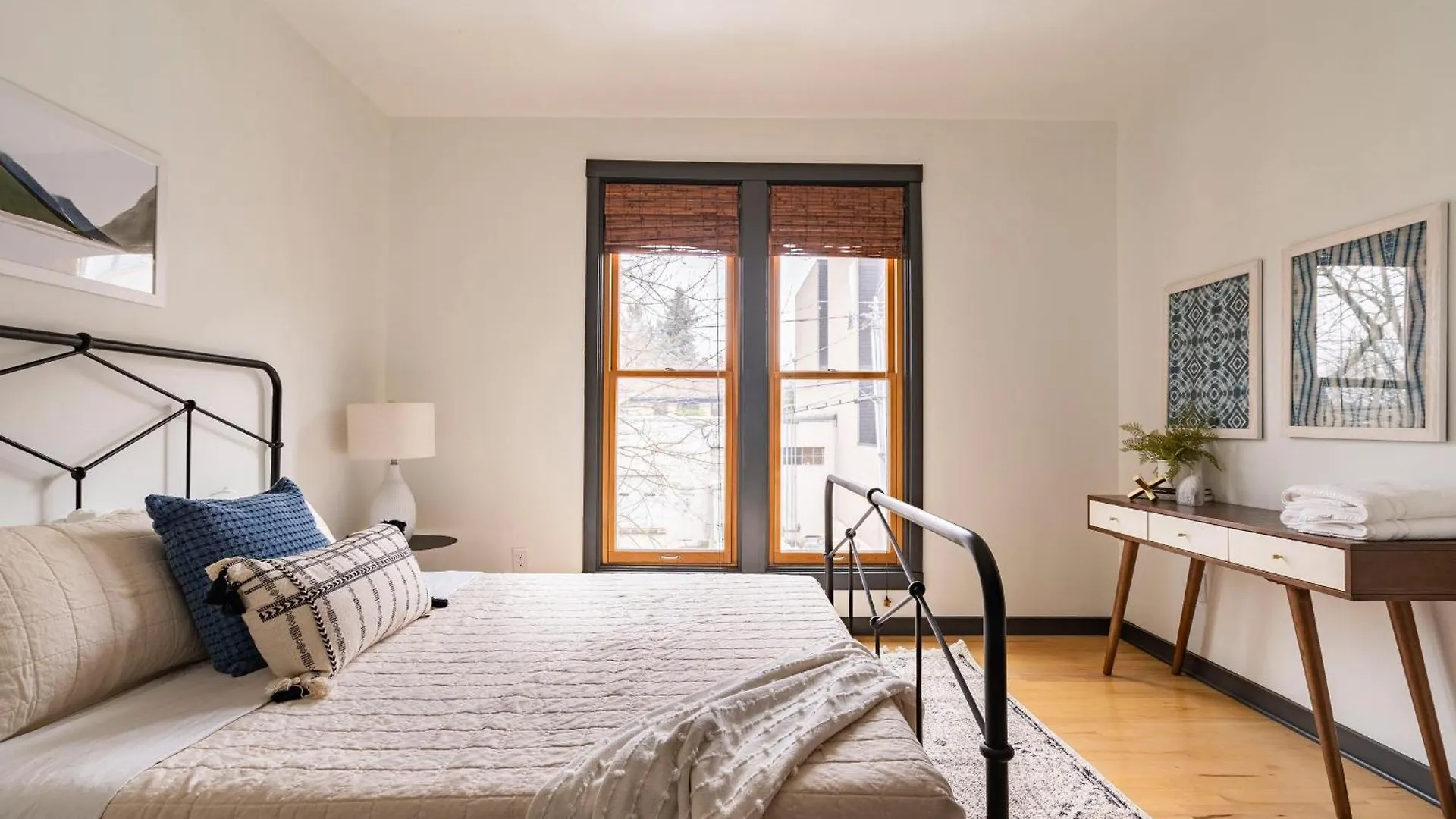 Cozy Scandinavian Loft - Espresso & Boutiques Portland United States